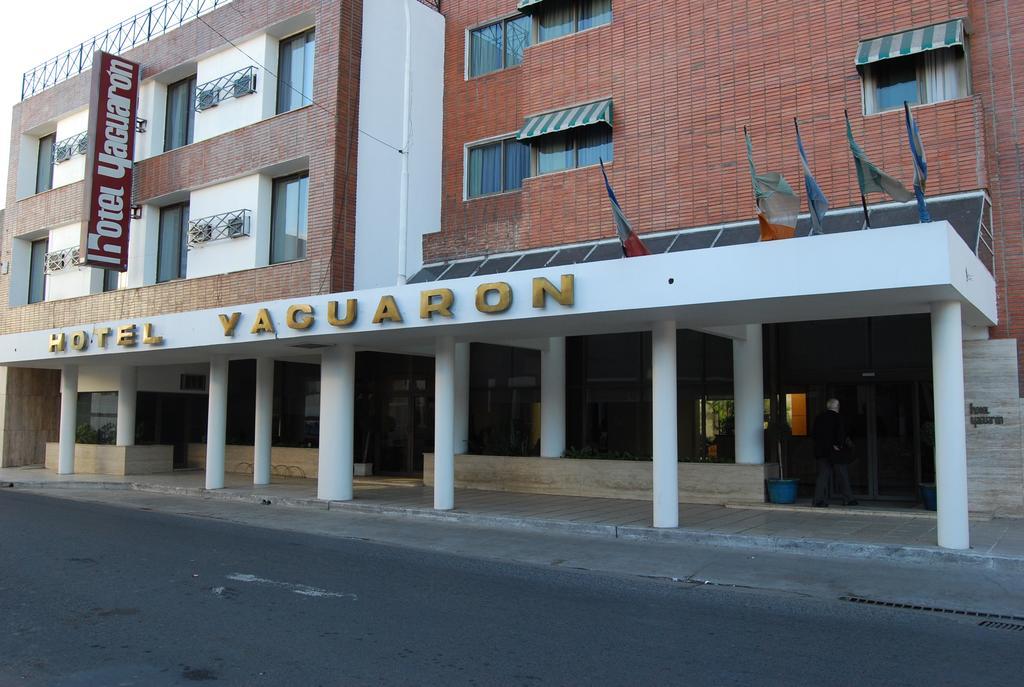 Hotel Yaguaron San Nicolas de los Arroyos Bagian luar foto